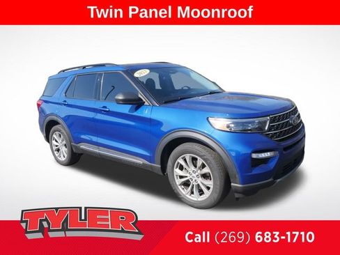 Used 2023 Ford Explorer XLT w/ Equipment Group 202A AWD/4WD image 1