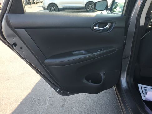 Used 2017 Nissan Sentra S w/ S Style Package image 12