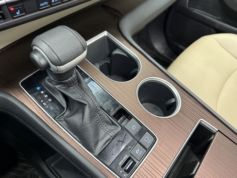 Used 2021 Toyota Sienna XLE image 20