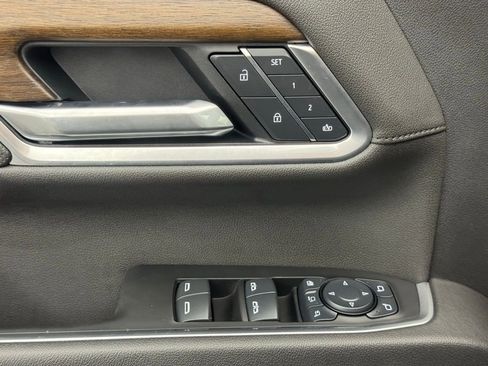 Used 2025 Chevrolet Silverado 2500 High Country w/ Technology Package AWD/4WD image 19