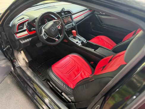 Used 2019 Honda Civic EX image 2