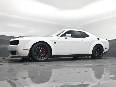 Used 2021 Dodge Challenger SRT Hellcat Redeye image 38