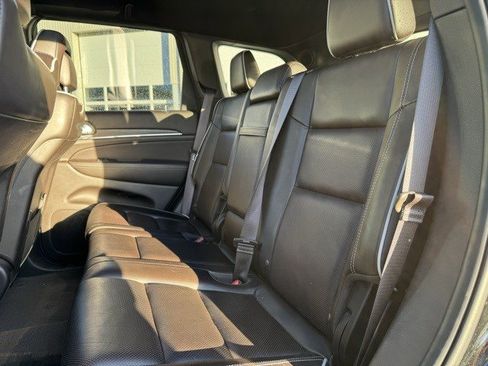 Used 2019 Jeep Grand Cherokee Overland image 21