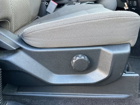 Used 2016 Ford F150 XLT image 22