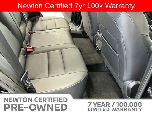 Used 2025 Nissan Rogue SV w/ SV Premium Package FWD image 18