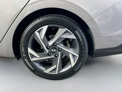 Used 2024 Hyundai Elantra Limited FWD image 34