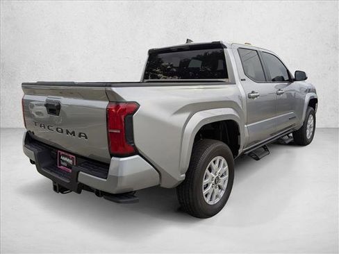 Used 2025 Toyota Tacoma SR5 image 2