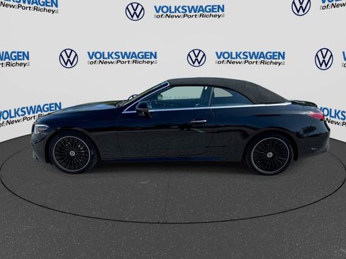 Used 2025 Mercedes-Benz CLE 300 4MATIC Cabriolet image 11