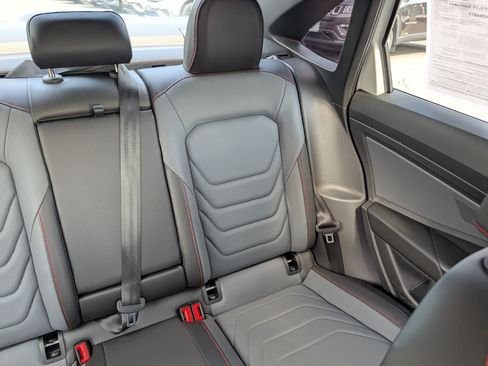Used 2025 Volkswagen Jetta GLI Autobahn FWD image 14