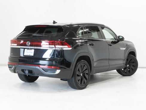 Used 2024 Volkswagen Atlas Cross Sport SE w/ Panoramic Sunroof Package AWD/4WD image 28