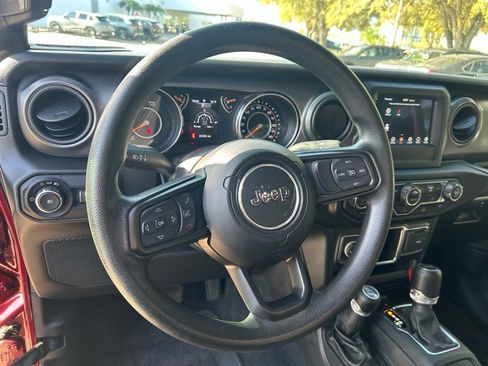 Used 2022 Jeep Wrangler Willys image 20