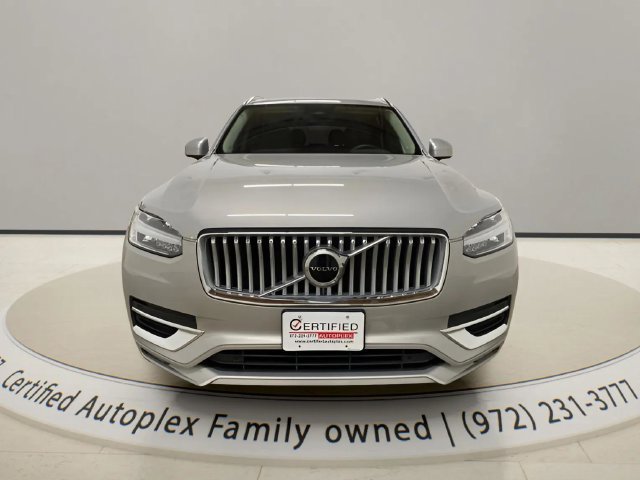 Used 2025 Volvo XC90 B5 Core AWD/4WD image 8