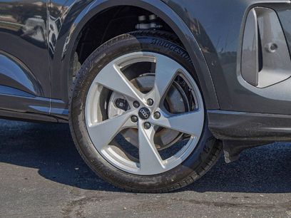 New 2025 Audi Q5 Premium Plus