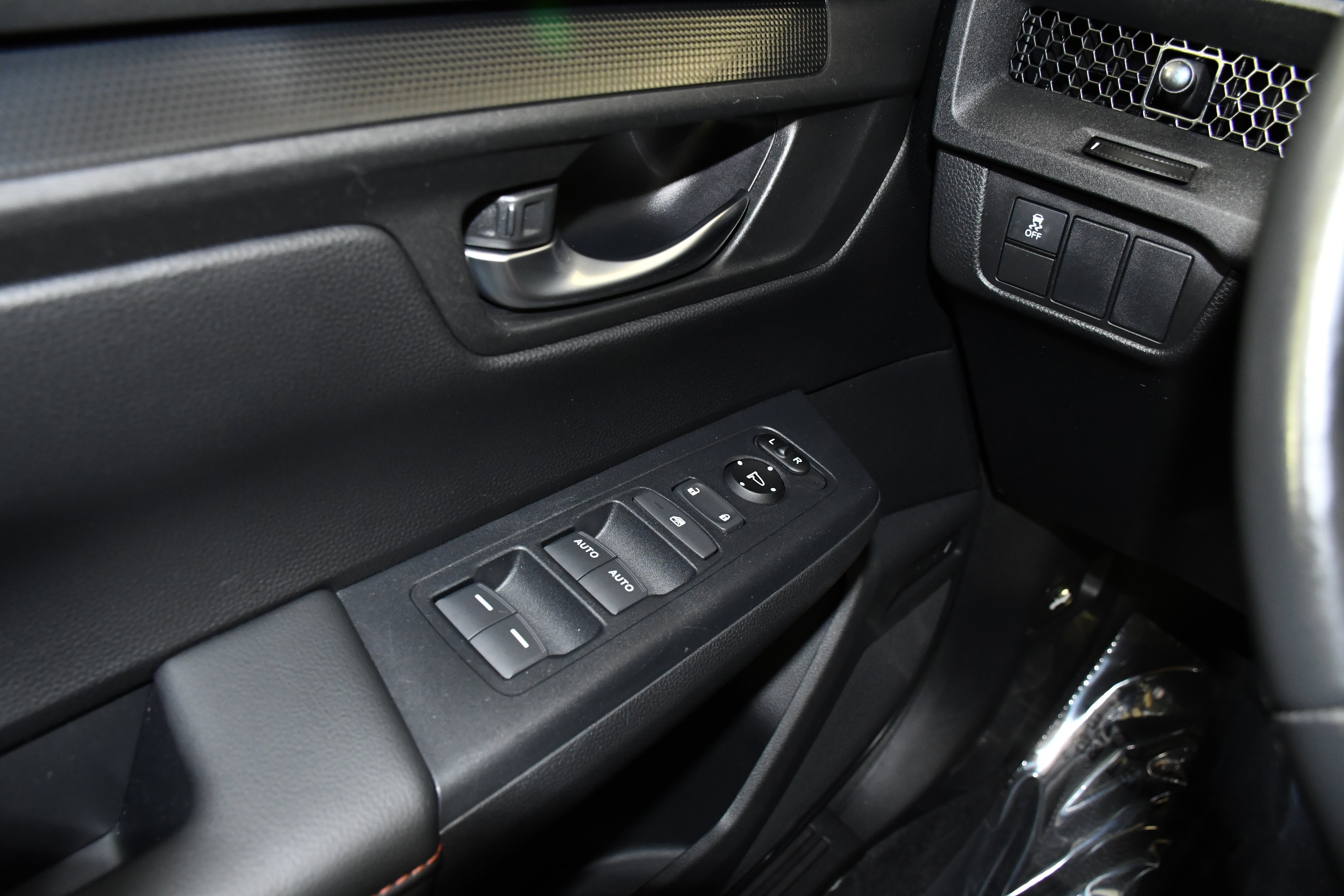 Certified 2024 Honda CR-V Sport image 31