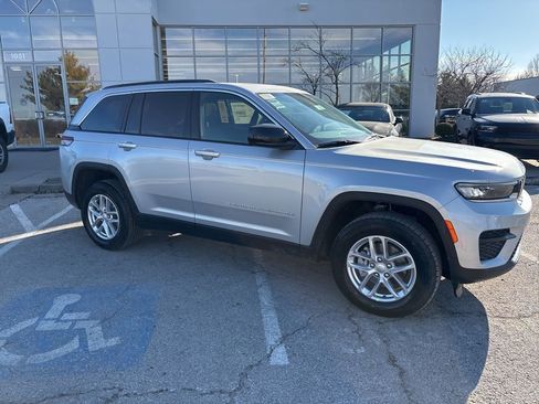 New 2026 Jeep Grand Cherokee Laredo X AWD/4WD image 40