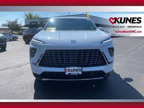 New 2026 Buick Enclave Avenir w/ Super Cruise Package FWD image 14