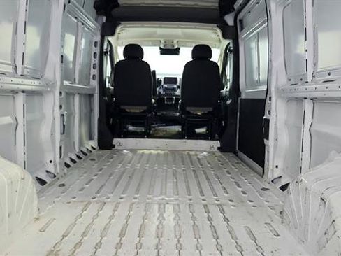 Used 2014 Nissan Frontier SV RWD image 46