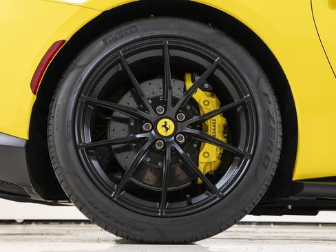 Certified 2019 Ferrari 812 Superfast RWD image 21