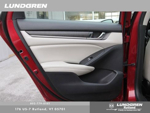 Used 2019 Honda Accord EX-L image 35