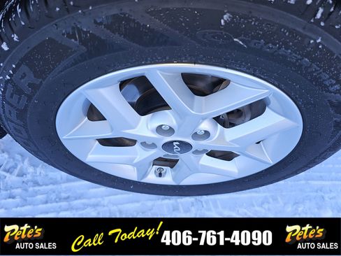 Used 2024 Kia Soul LX w/ Option Group 015 image 10