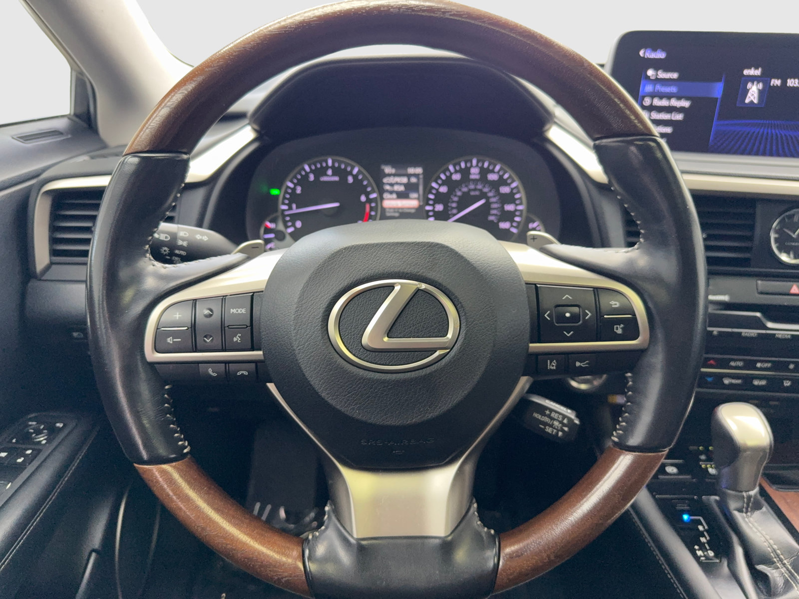 Used 2021 Lexus RX 350L FWD w/ Premium Package image 19