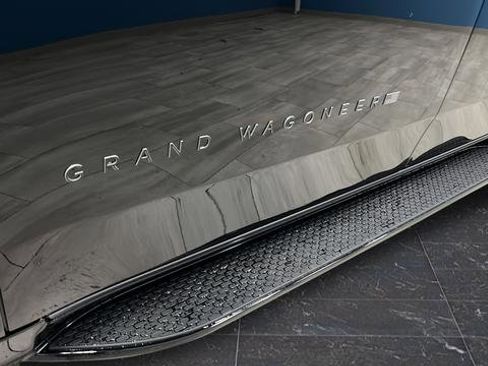 New 2026 Jeep Grand Wagoneer Limited AWD/4WD image 43