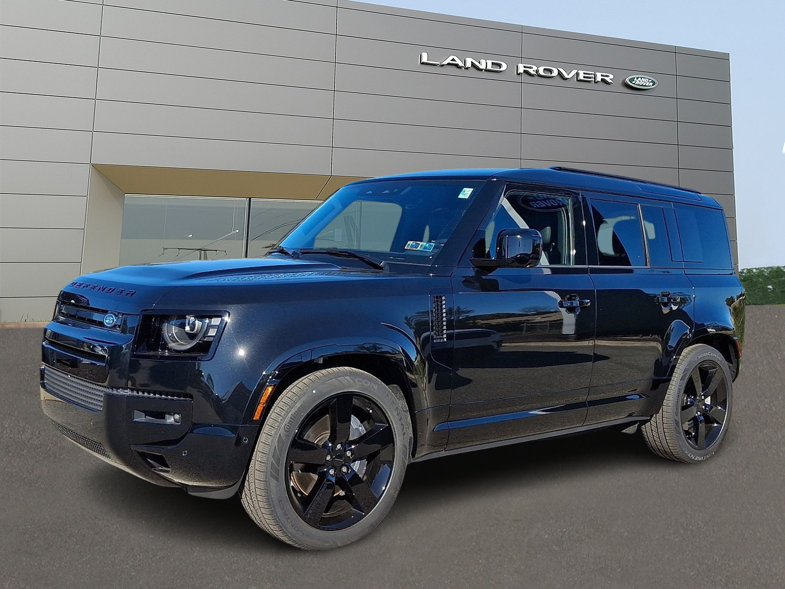 New 2026 Land Rover Defender 110 X-Dynamic SE AWD/4WD image 1