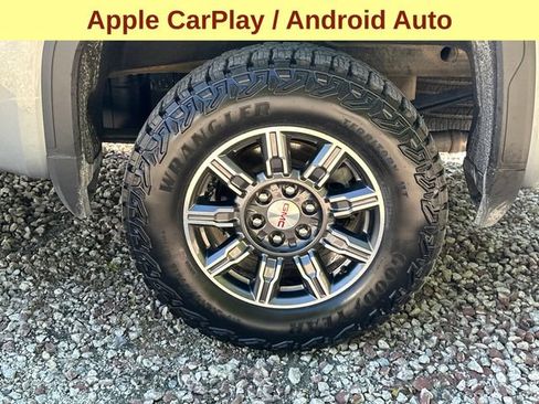 Used 2025 GMC Sierra 1500 AT4 w/ AT4 Preferred Package AWD/4WD image 9