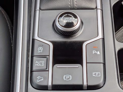 Used 2024 Kia Sorento EX FWD image 26