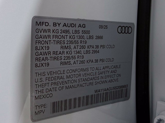 Certified 2025 Audi Q5 Premium w/ Convenience Package AWD/4WD image 27