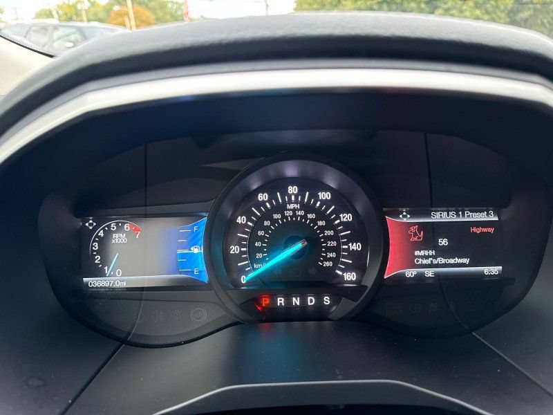 Used 2018 Ford Edge SEL w/ Equipment Group 201A AWD/4WD image 23