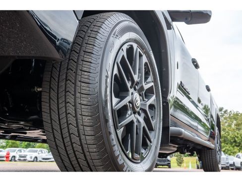 New 2026 Toyota Tundra Limited AWD/4WD image 9