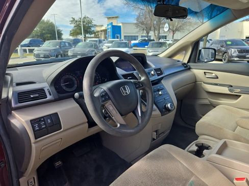 Used 2012 Honda Odyssey EX image 2