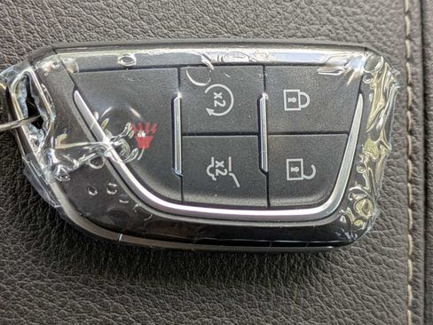 Used 2024 Cadillac XT4 Premium Luxury FWD image 33