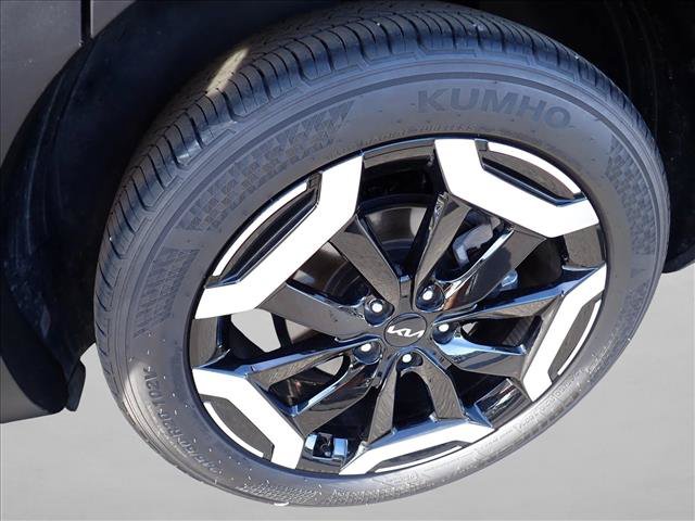 Used 2024 Kia Telluride S w/ S Sunroof Package FWD image 7