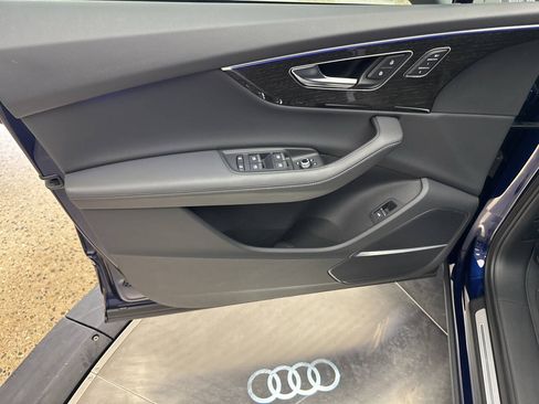 Used 2023 Audi Q7 3.0T Premium Plus w/ Premium Plus Package AWD/4WD image 14