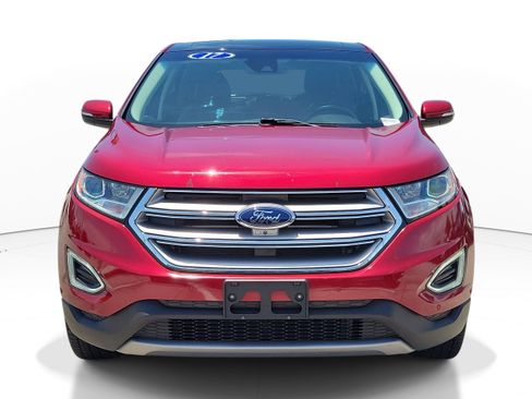 Used 2017 Ford Edge Titanium w/ Equipment Group 302A AWD/4WD image 2