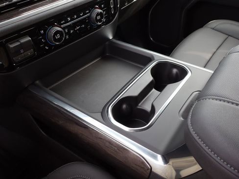 New 2026 Chevrolet Silverado 2500 LTZ w/ LTZ Convenience Package AWD/4WD image 27