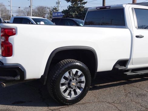 Used 2024 Chevrolet Silverado 2500 Custom w/ Custom Value Package AWD/4WD image 11