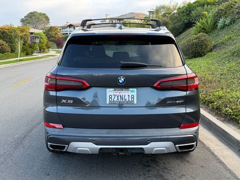 Used 2019 BMW X5 xDrive50i AWD/4WD image 1