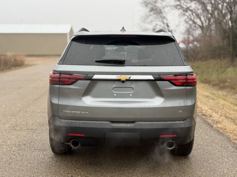 Used 2023 Chevrolet Traverse LT AWD/4WD image 7