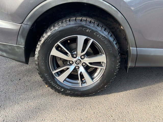 Used 2017 Toyota RAV4 XLE w/ Plus Special Value Package AWD/4WD image 9