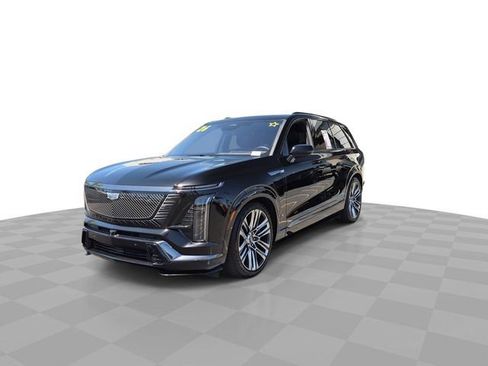 Used 2026 Cadillac Vistiq Platinum w/ LPO, Floor Liner Package AWD/4WD image 5