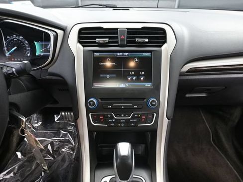 Used 2016 Ford Fusion SE w/ Equipment Group 202A FWD image 36