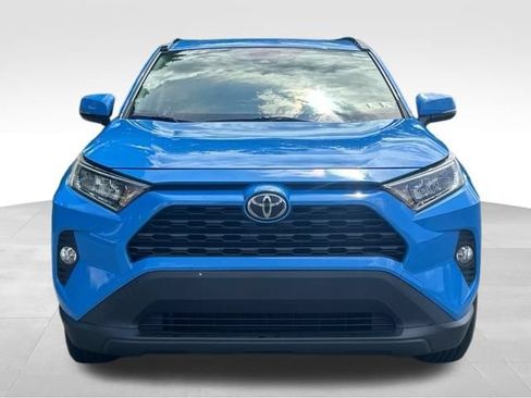 Used 2019 Toyota RAV4 XLE w/ All Weather Liner Package AWD/4WD image 8