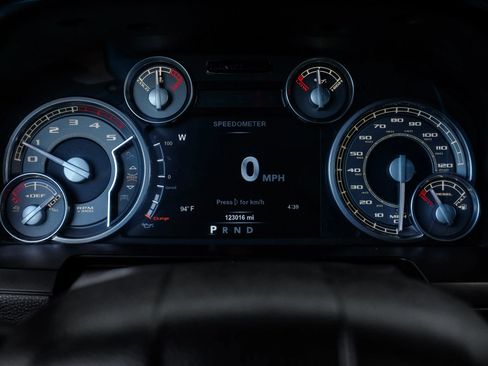 Used 2017 RAM 2500 Limited AWD/4WD image 27