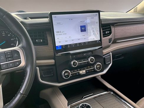 Used 2024 Ford Expedition Max Limited image 6