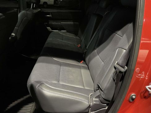 Used 2025 Toyota Tundra Platinum AWD/4WD image 17