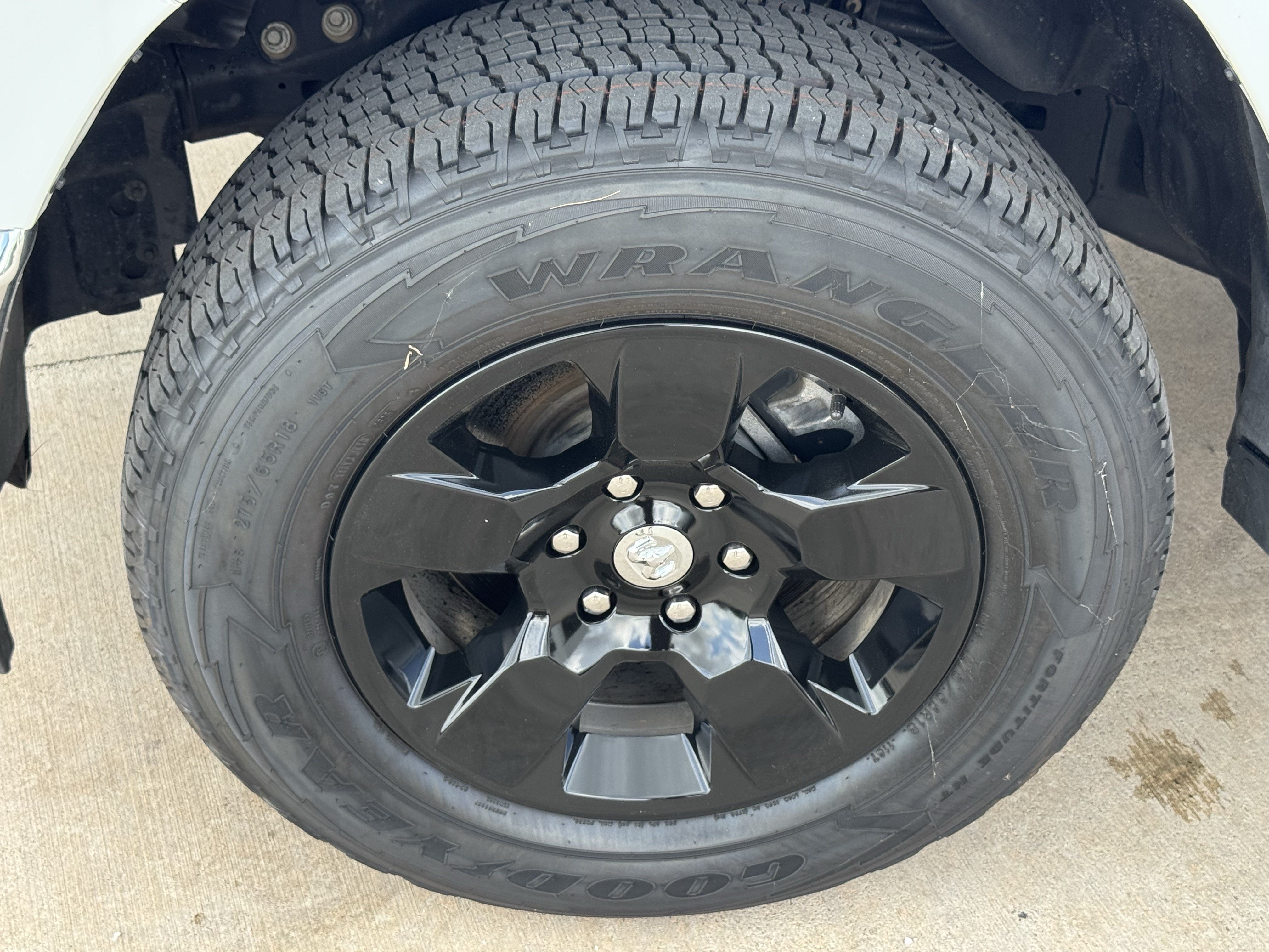 Used 2024 RAM 1500 Big Horn AWD/4WD image 9