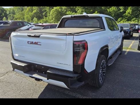Used 2026 GMC Sierra EV Denali AWD/4WD image 3